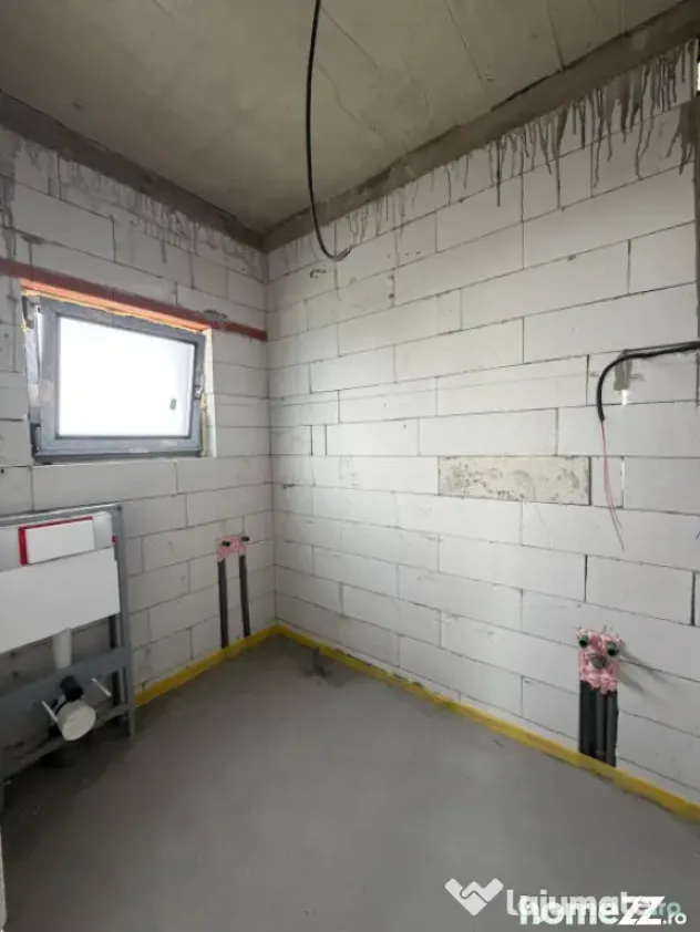 Casă parter 110 mp utili, 3 dormitoare, teren 406 mp, zona - Craiova (Dolj)