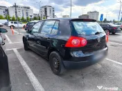 Volkswagen Golf 5 V 1.6 FSI 
