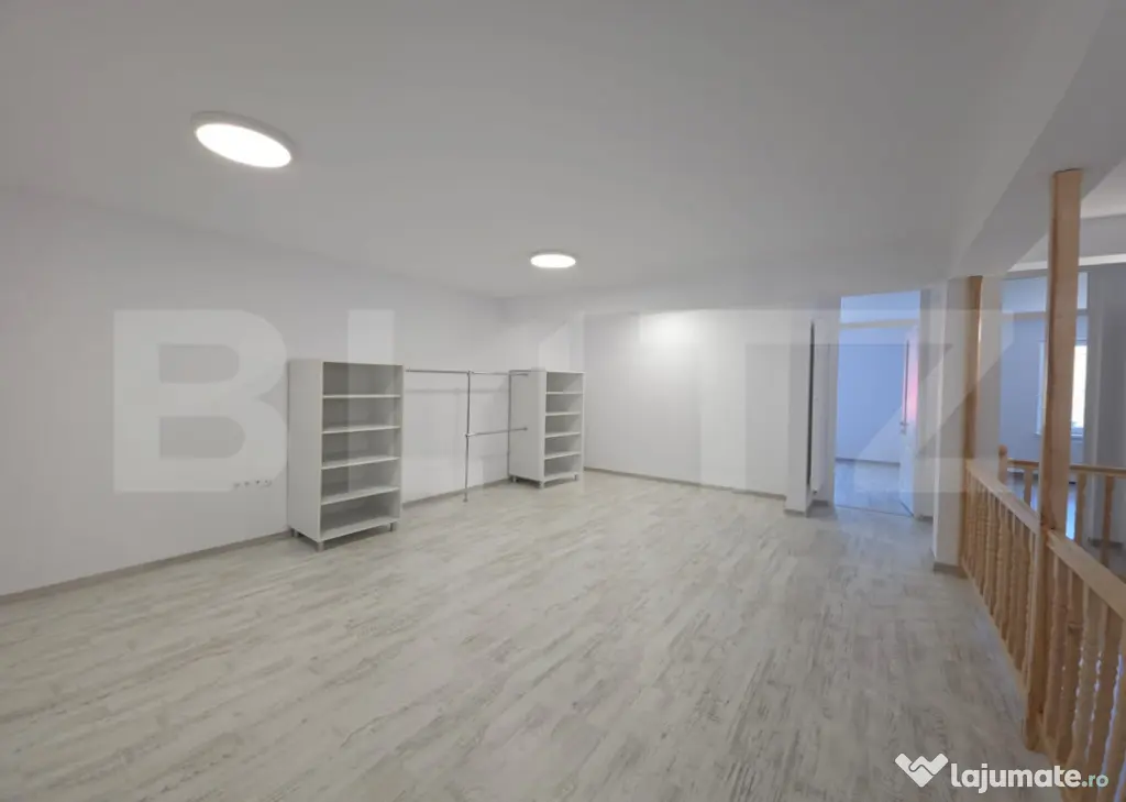 Casă de vânzare, 281 mp, zona Corunca