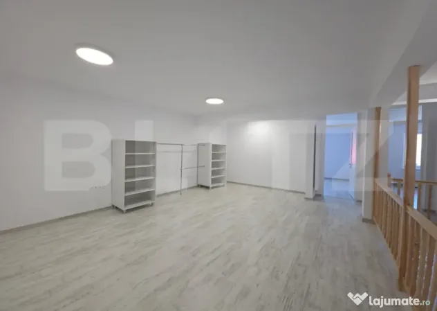 Casă de vânzare, 281 mp, zona Corunca