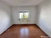 De vanzare apartament 2 camere decomandate Nord Bacau 