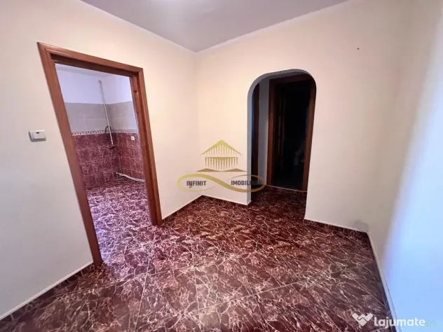 De vanzare apartament 2 camere decomandate Nord Bacau