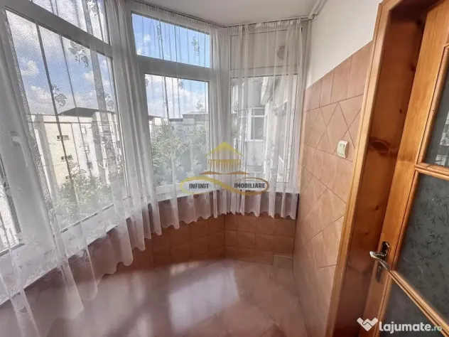 De vanzare apartament 2 camere decomandate Nord Bacau