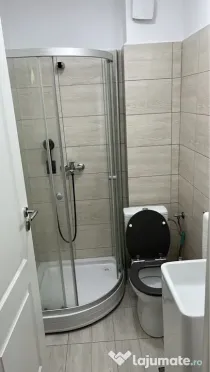 Apartament de 3 camere de inchiriat Palm Residence