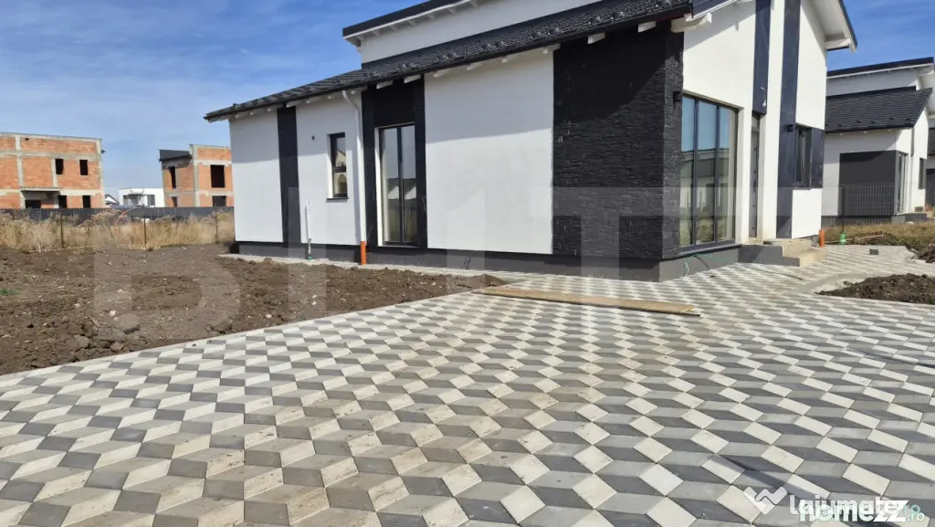 Casa cu toate utilitatiile, 4 camere, 2 bai, 470 m teren - I - Sanpetru (Brasov)