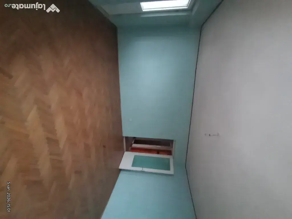 Apartament 3 camere, str. Cuza Voda