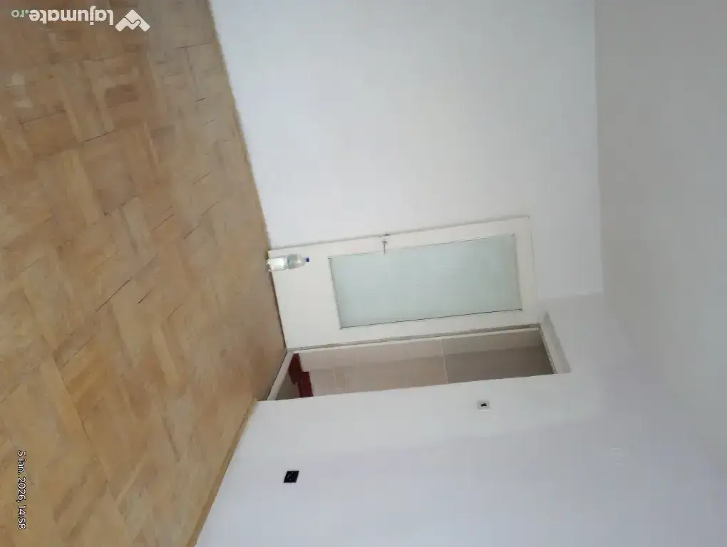 Apartament 3 camere, str. Cuza Voda