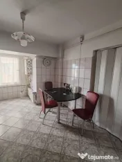 Apartament spațios cu 4 camere, decomandat, 90 mp utili, î 