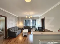 Apartament 4 camere, central, 105 mp, 2 bai, dressing, etaj
