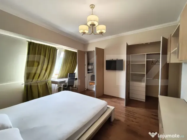 Apartament 4 camere central, 105 mp, 2 bai, dressing, etaj 3