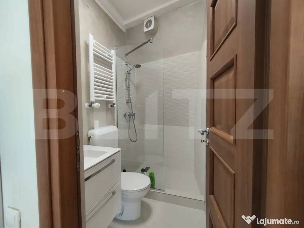 Apartament 4 camere central, 105 mp, 2 bai, dressing, etaj 3