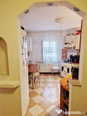 SOARELUI - 3 CAM - 2 BAI - CT PROPRIE - ETAJ 1 - BOXA 
