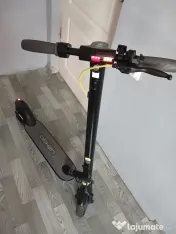 Vând trotinetă electrică