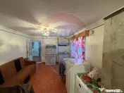 Casa si spatiu comercial (P+1 ) de vanzare