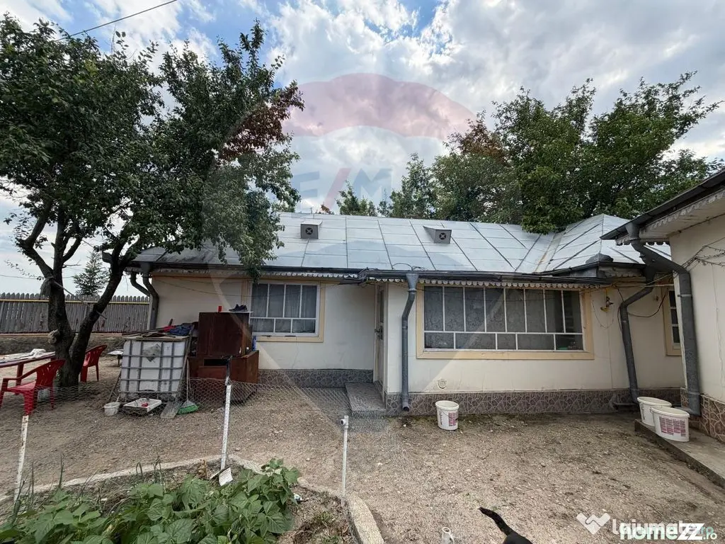 Casa si spatiu comercial (P+1 ) de vanzare