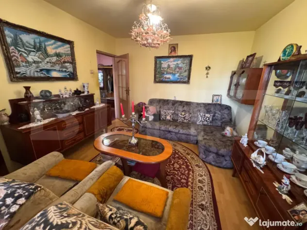 Apartament 3 camere decomandat | Micro 7, Hunedoara | Etaj 2