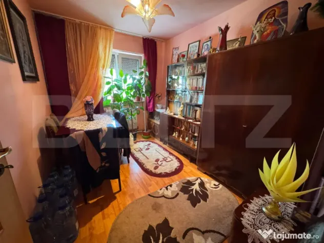 Apartament 3 camere decomandat | Micro 7, Hunedoara | Etaj 2