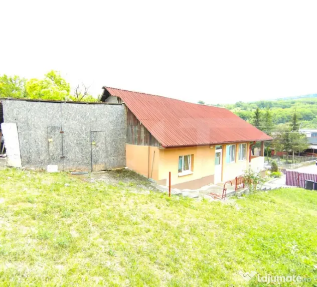 Casă individuală solidă și armonioasă, 55 mp, teren 830