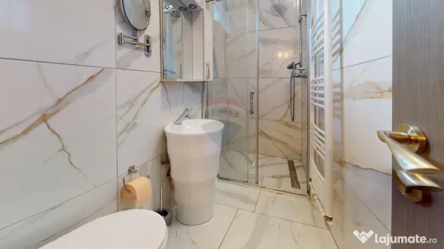 Apartament în vilă de închiriat în Brașov, complet m...