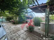 Casă de vânzare în Comuna Orodel – proprietate îngr... 