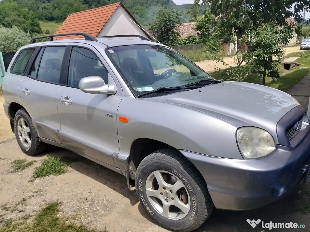 Vând mașina, tractor și utilaje
