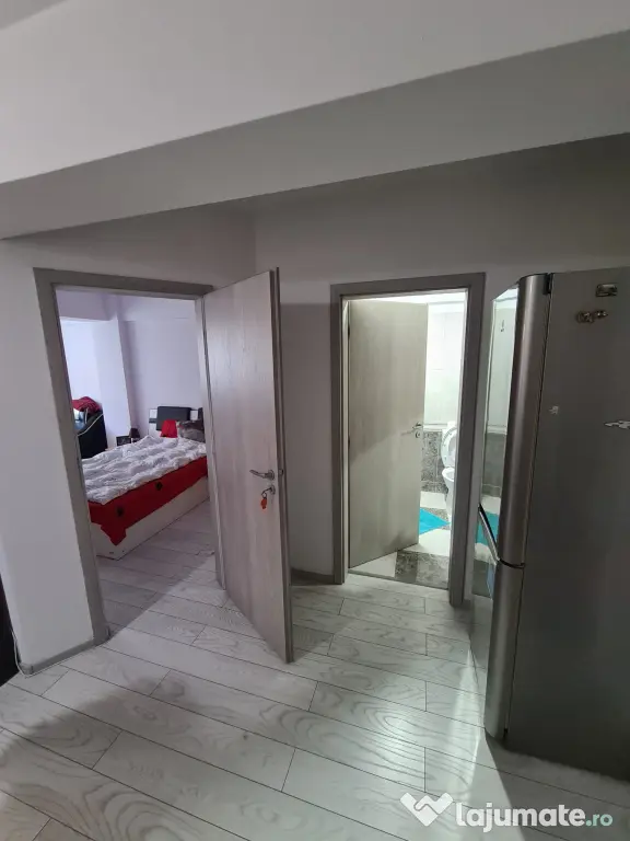 Inchiriez apartament zona Valea Adanca
