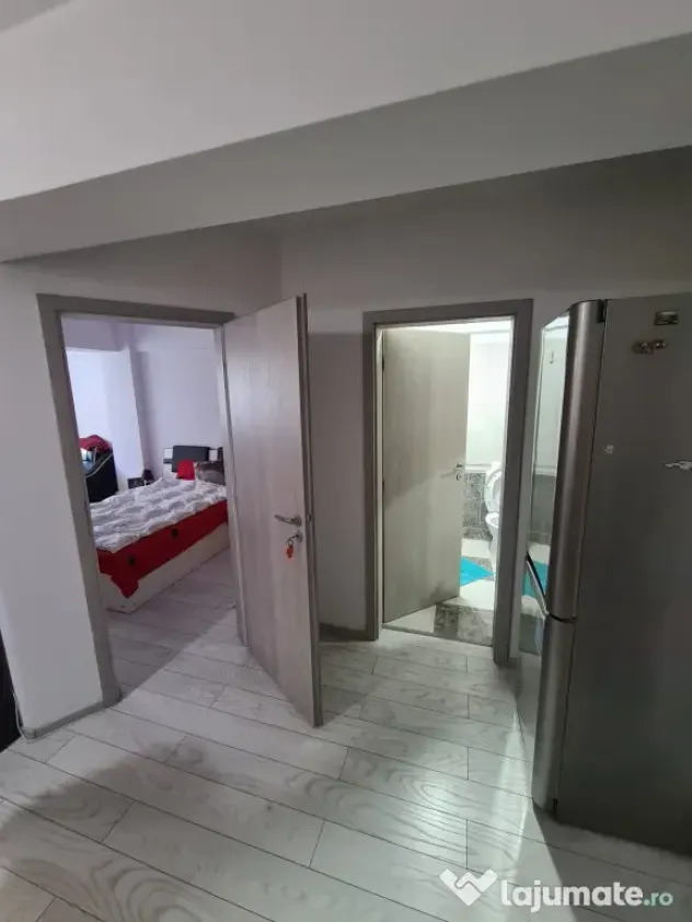 Inchiriez apartament zona Valea Adanca