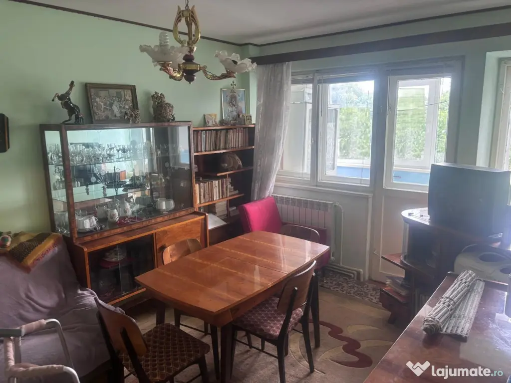 Apartament 2 camere zona Garii Marna, etaj 3, suprafata 47mp