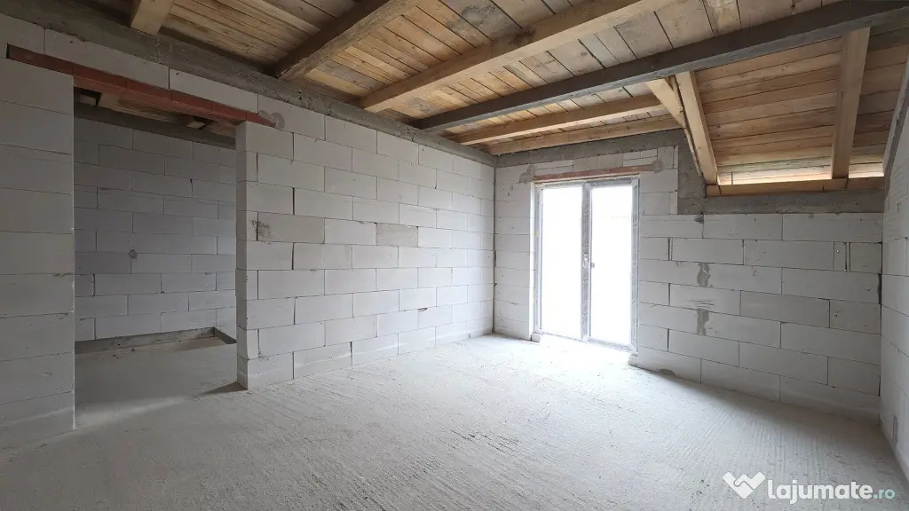 Apartament în duplex nou la rosu, pe 2 niveluri, în Vladim