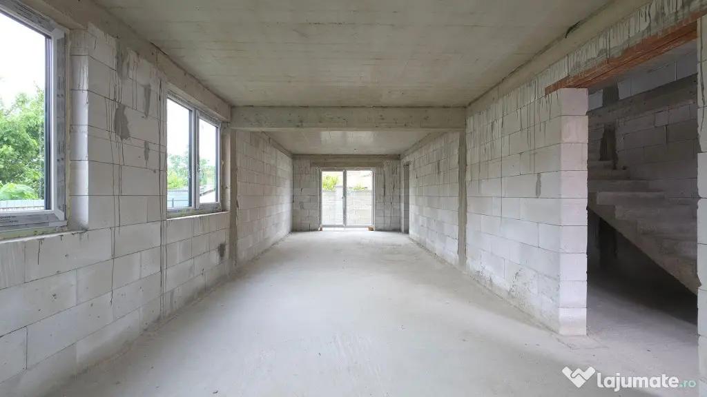Apartament în duplex nou la rosu, pe 2 niveluri, în Vladim