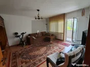 Apartament 2 camere, str Vicina, decomandat, 61 mp 
