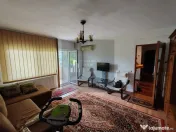 Apartament 2 camere, str Vicina, decomandat, 61 mp 