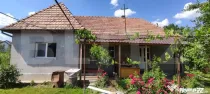 Casă de vânzare în Iclandu Mare – 3 camere, teren 2.323