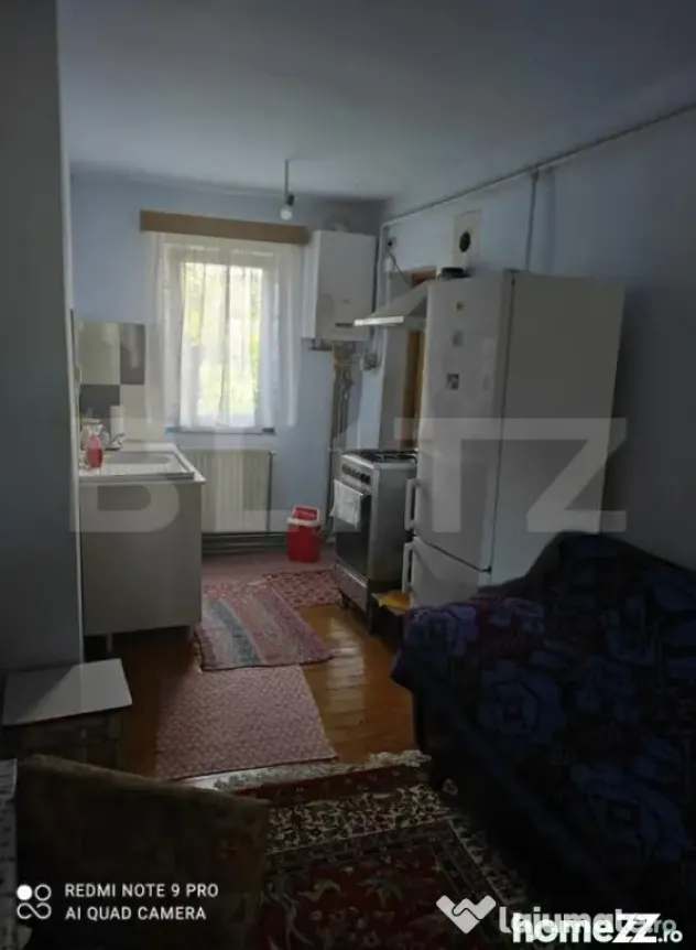 Casă de vânzare în Iclandu Mare – 3 camere, teren 2.323