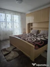 Apartament cu 2 camere, complet utilat, balcon luminos și b