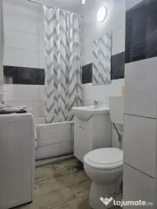 Apartament cu 2 camere, complet utilat, balcon luminos și b