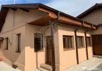 CASA 3 CAMERE // ZONA CENTRALA