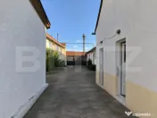 Proprietate cu camping autorizat, piscină și casă 