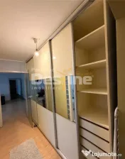 Inchiriez apartament cu 3 camere