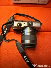 Canon EOS M100 mirrorless