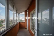 Deasupra orasului - apartament de cu terasa, semineu si pov