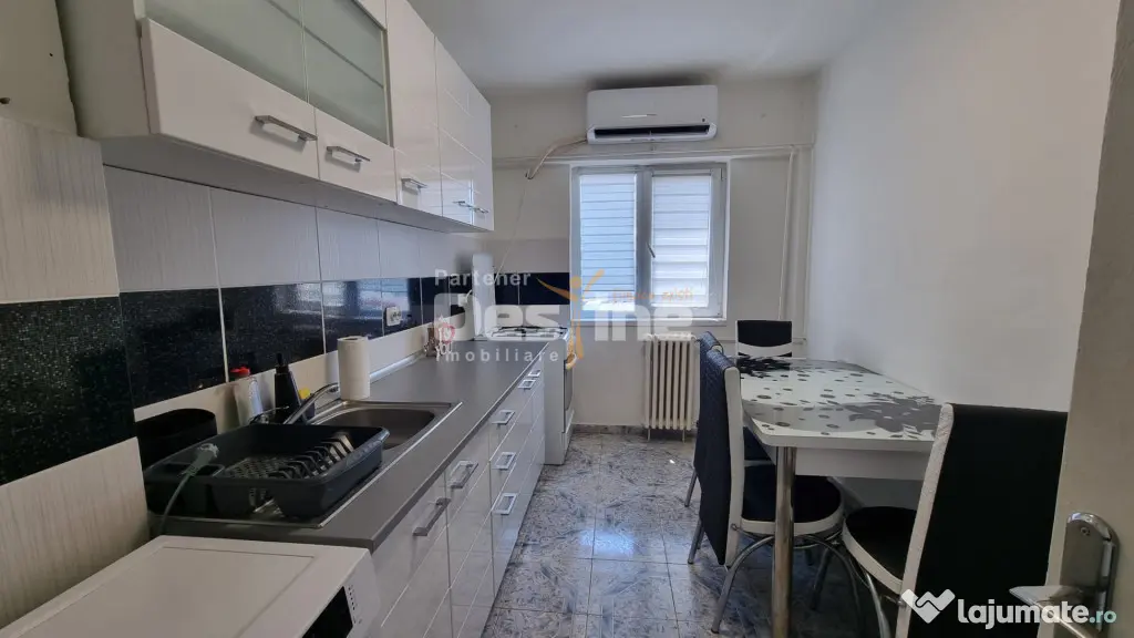 Apartament 3 camere decomandat ultracentral