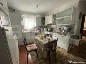 Apartament cu 4 camere, 73 mp, decomandat, zona Sfanta Viner