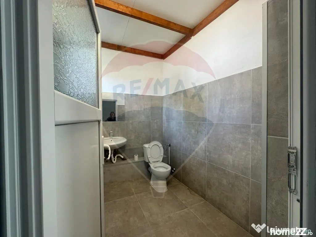 Hală industrială de închiriat – Zona Velența Est | ...