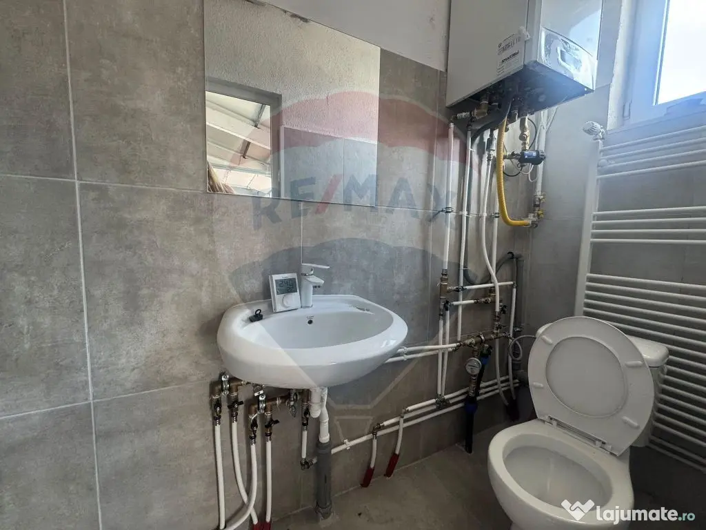 Hală industrială de închiriat – Zona Velența Est | ...