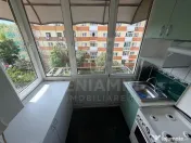 2 decomandate - etaj 3 - centrala proprie - 1980 - Rovine...