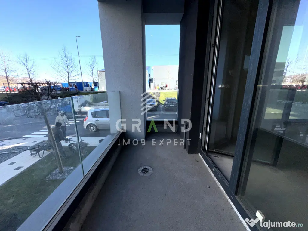 SPAȚIU COMERCIAL 120mp | 4 ÎNCĂPERI | 3 BAI | TERASĂ 20m