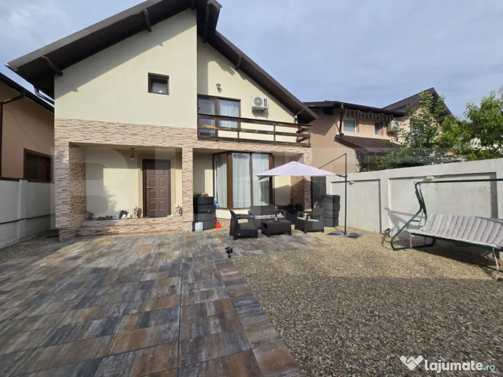 Casă la cheie, 4 camere, 160 mp, zona Priseaca