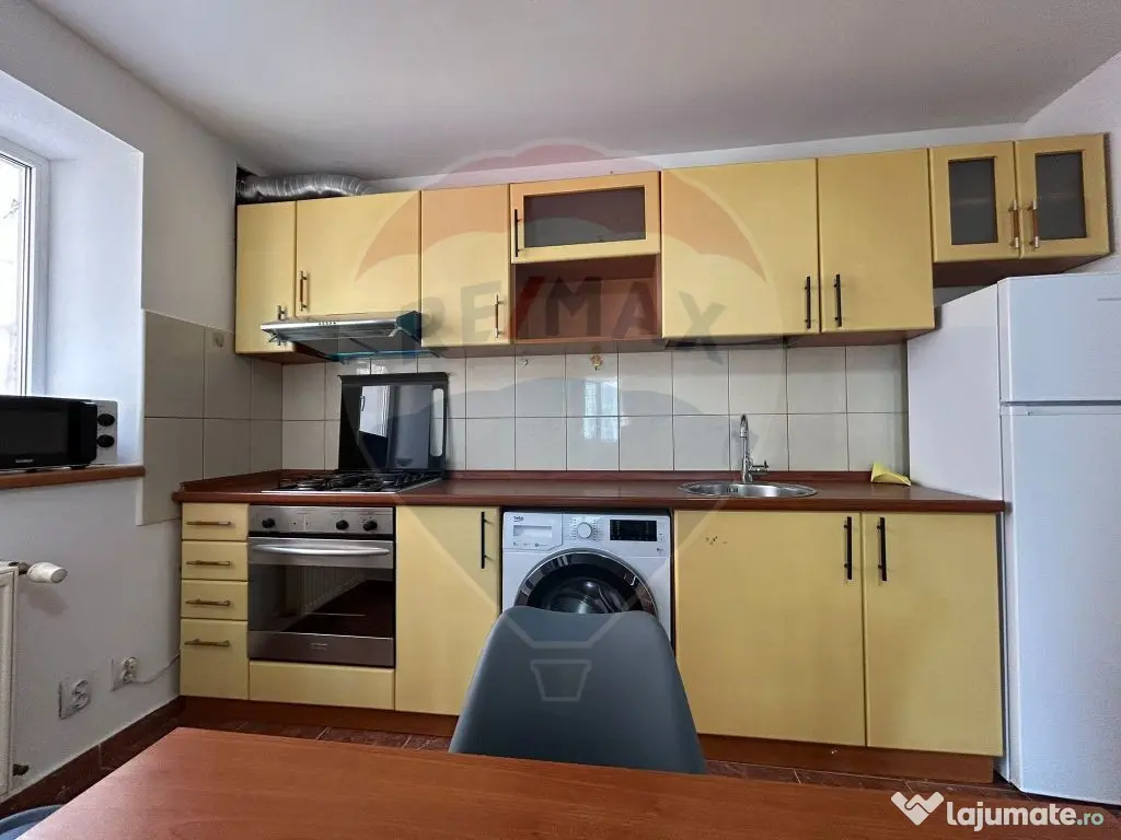 Inchiriere Apartament 3 cam Metrou Brancusi renovat recent