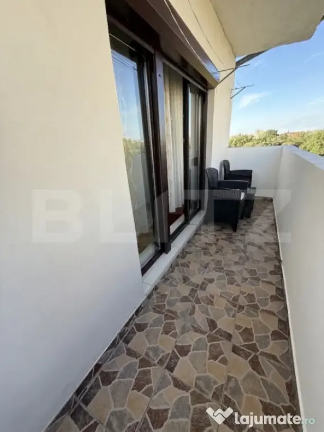 Apartamen 3 camere, 65 mp, Zona Micro 16